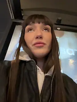 Snapshot of Sophie_Avory chatting on October 3, 2025, 7:37 pm Sophie Avory online show from October 3, 2025, 7:37 pm