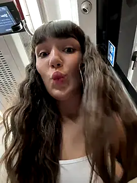 Snapshot of Sophie_Avory chatting on September 11, 2025, 5:24 pm Sophie Avory online show from September 11, 2025, 5:24 pm