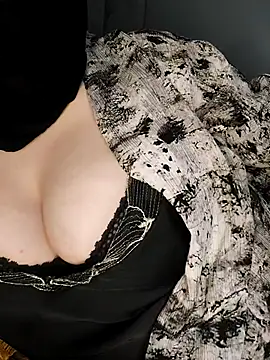 Snapshot of tota_ chatting on March 12, 2025, 11:54 pm tota online show from March 12, 2025, 11:54 pm