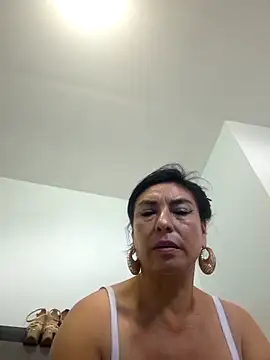 Snapshot of katysquirtdirty chatting on March 12, 2025, 7:25 pm katysquirtdirty online show from March 12, 2025, 7:25 pm
