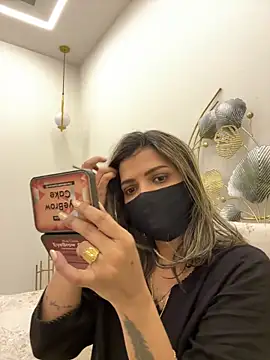 Snapshot of MaYaa__11 chatting on February 13, 2026, 6:57 am MaYaa 11 online show from February 13, 2026, 6:57 am