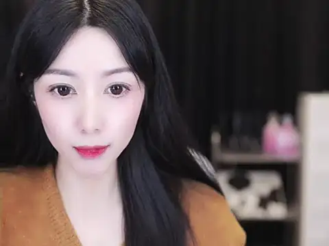 Nuyoah-77 online show from November 8, 2025, 3:37 pm