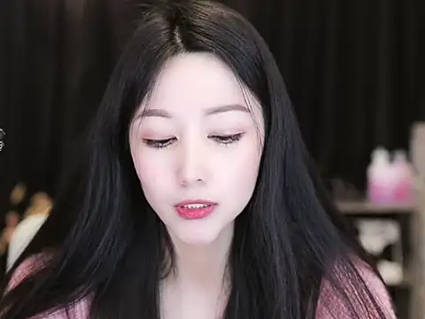 Nuyoah-77 online show from March 14, 2025, 7:12 pm