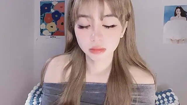 -Hottie online show from February 12, 2026, 4:18 pm