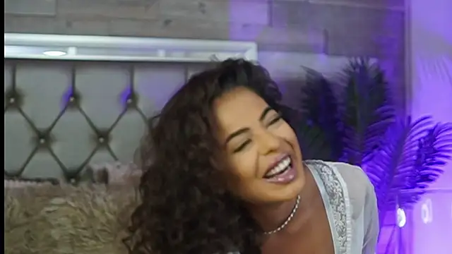 KeylaConner online show from September 11, 2025, 8:14 am