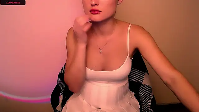 Felliciya online show from October 24, 2025, 6:34 am