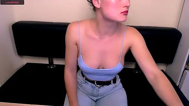 Felliciya online show from March 5, 2025, 10:22 am