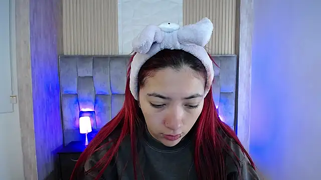 Mia Rinn online show from September 13, 2025, 1:11 pm