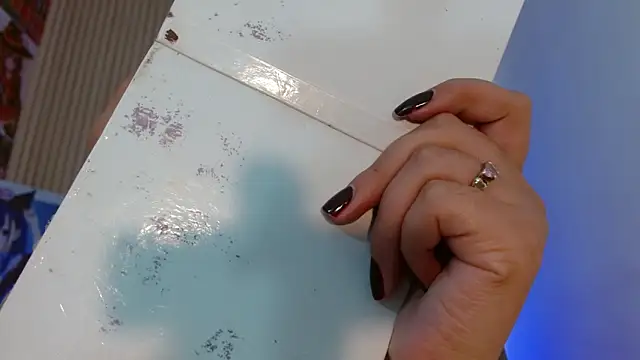 Snapshot of Mia_Rinn chatting on March 4, 2026, 1:08 pm Mia Rinn online show from March 4, 2026, 1:08 pm