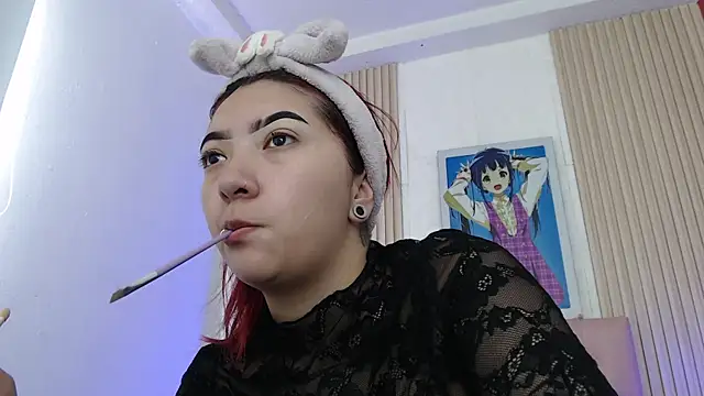 Mia Rinn online show from January 12, 2026, 1:40 pm