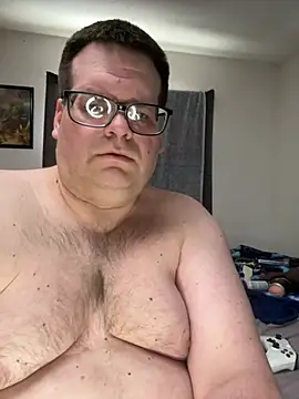 treatbobnicer online show from February 3, 2026, 4:01 pm