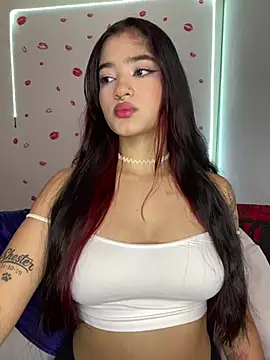 Snapshot of charlotte_9999 chatting on April 8, 2026, 6:42 pm charlotte 9999 online show from April 8, 2026, 6:42 pm