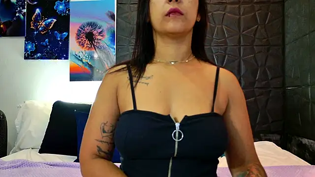 graceymilf666 online show from December 14, 2025, 12:11 pm