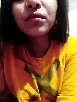 Snapshot of Hotty-Divya chatting on December 26, 2024, 9:22 am Hotty-Divya online show from December 26, 2024, 9:22 am
