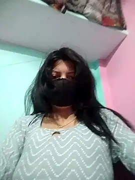 Hotty-Divya online show from April 23, 2026, 7:37 am