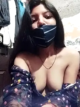 Snapshot of Hotty-Divya chatting on March 22, 2025, 8:18 am Hotty-Divya online show from March 22, 2025, 8:18 am