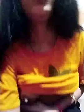 Snapshot of Hotty-Divya chatting on January 9, 2025, 2:11 am Hotty-Divya online show from January 9, 2025, 2:11 am