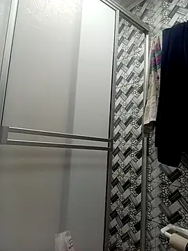 Lesly 10- online show from November 8, 2025, 3:04 pm