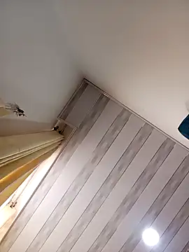 Lesly 10- online show from October 4, 2025, 9:16 pm