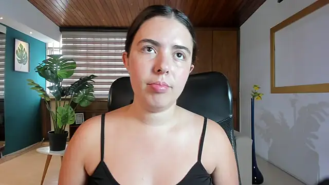 Lyssa Muller online show from November 27, 2025, 1:22 pm