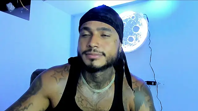 Snapshot of Exotic_tatto27121 chatting on June 25, 2026, 6:29 am Exotic tatto27121 online show from June 25, 2026, 6:29 am