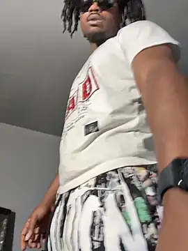 SluttyLyfe4L online show from May 18, 2026, 9:30 pm