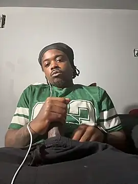 SluttyLyfe4L online show from May 6, 2026, 1:26 pm