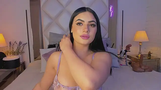 KimRoussee online show from March 7, 2025, 4:13 am