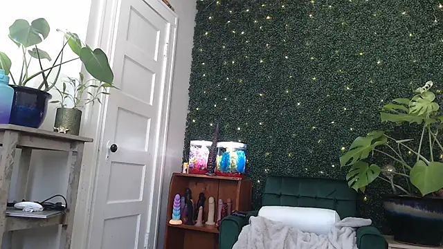 MistressKatie13xxx online show from January 7, 2025, 5:53 pm