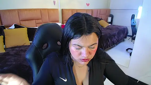 Snapshot of _Dulcinea_1 chatting on March 8, 2025, 3:39 am Dulcinea 1 online show from March 8, 2025, 3:39 am