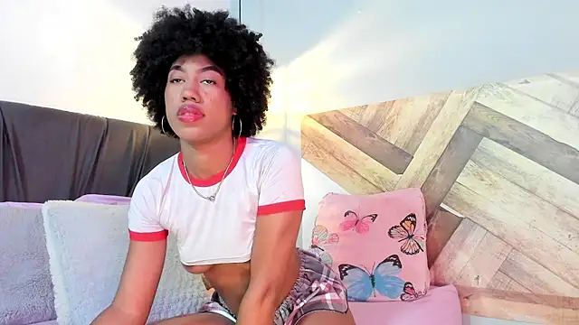 Snapshot of DailaSmith chatting on February 23, 2026, 3:23 pm DailaSmith online show from February 23, 2026, 3:23 pm