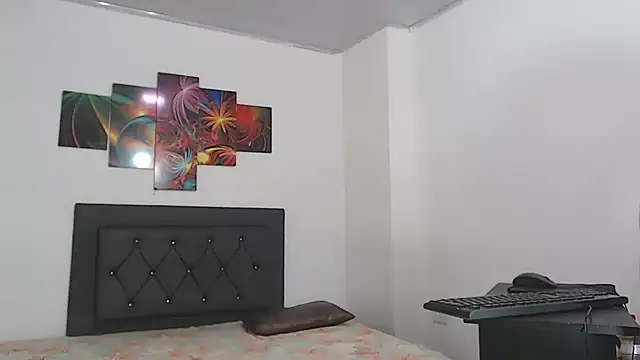 Snapshot of eloisaath chatting on February 10, 2025, 9:25 pm eloisaath online show from February 10, 2025, 9:25 pm