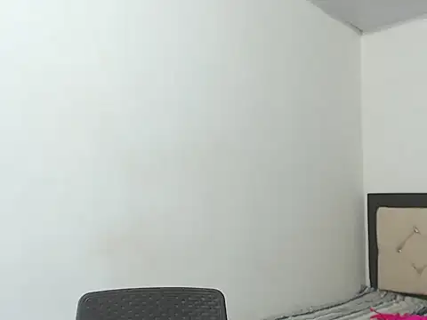 Snapshot of eloisaath chatting on February 14, 2026, 4:51 pm eloisaath online show from February 14, 2026, 4:51 pm