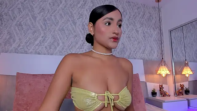 AishaPeyton online show from March 18, 2025, 3:22 pm