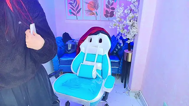 Snapshot of Dafne_huges chatting on September 17, 2025, 7:27 pm Dafne huges online show from September 17, 2025, 7:27 pm