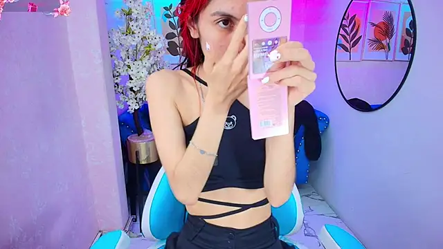 Snapshot of Dafne_huges chatting on November 27, 2025, 7:36 pm Dafne huges online show from November 27, 2025, 7:36 pm