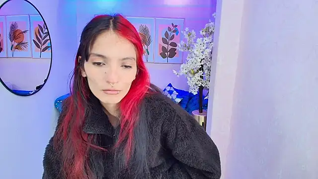 Snapshot of Dafne_huges chatting on October 6, 2025, 7:47 pm Dafne huges online show from October 6, 2025, 7:47 pm