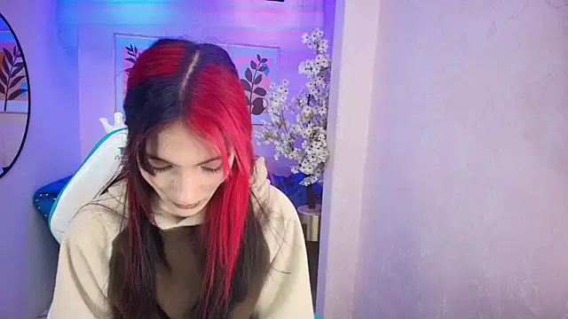 Snapshot of Dafne_huges chatting on October 1, 2025, 7:29 pm Dafne huges online show from October 1, 2025, 7:29 pm
