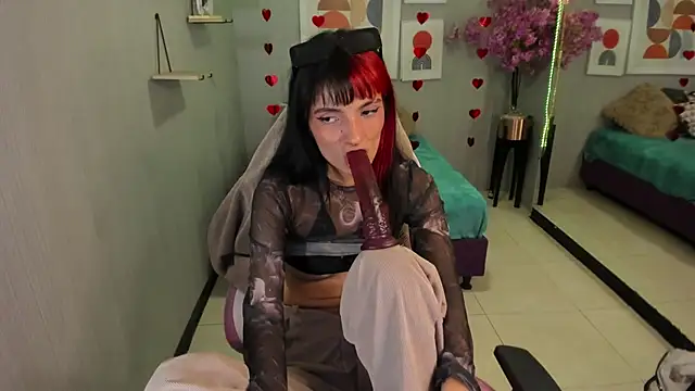 Snapshot of Dafne_huges chatting on February 26, 2025, 10:36 pm Dafne huges online show from February 26, 2025, 10:36 pm