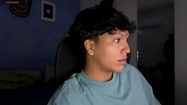 Snapshot of Xander_bonnet1 chatting on November 21, 2025, 12:26 pm Xander bonnet1 online show from November 21, 2025, 12:26 pm