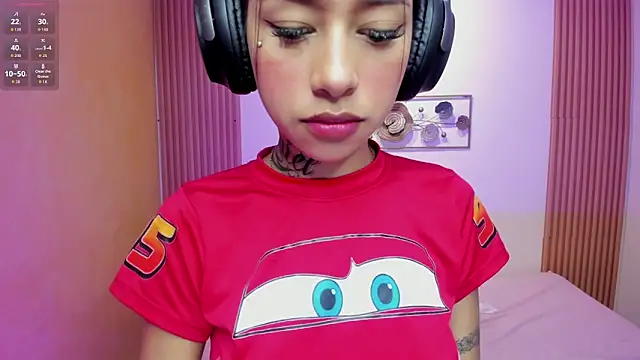 Snapshot of cat_kitty18_ chatting on May 30, 2026, 6:46 pm cat kitty18 online show from May 30, 2026, 6:46 pm