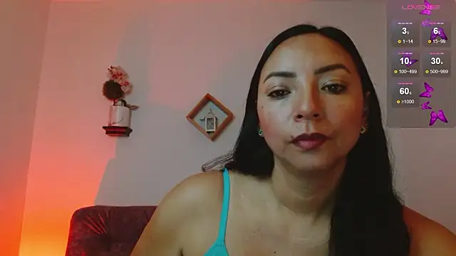 Emmi Cam online show from February 3, 2026, 7:46 am