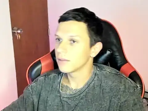 Snapshot of goodboy69l chatting on March 5, 2026, 9:22 pm goodboy69l online show from March 5, 2026, 9:22 pm