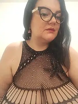 Madisonpalacio online show from May 21, 2026, 7:00 pm