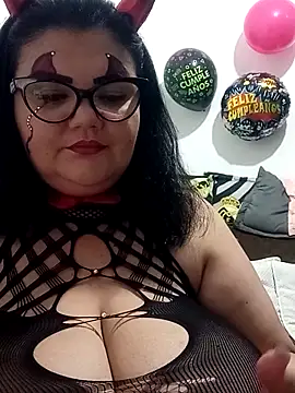 Madisonpalacio online show from October 31, 2025, 10:38 pm