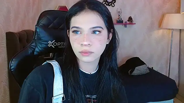 andy bell x online show from September 28, 2025, 6:04 pm