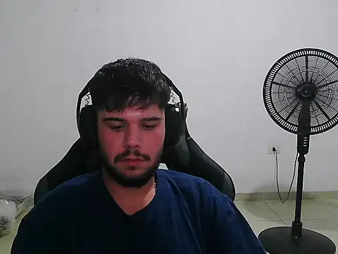 tubabymaldito0 online show from November 26, 2025, 1:49 am