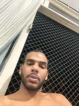 Snapshot of noahmarins chatting on September 10, 2025, 4:11 am noahmarins online show from September 10, 2025, 4:11 am