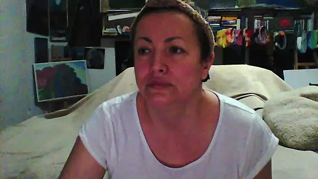 MariaAnaSunshine online show from November 28, 2025, 6:24 am