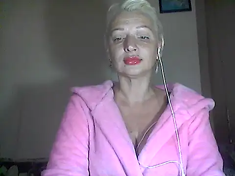 Snapshot of MaryJane441 chatting on October 14, 2025, 6:30 pm MaryJane441 online show from October 14, 2025, 6:30 pm